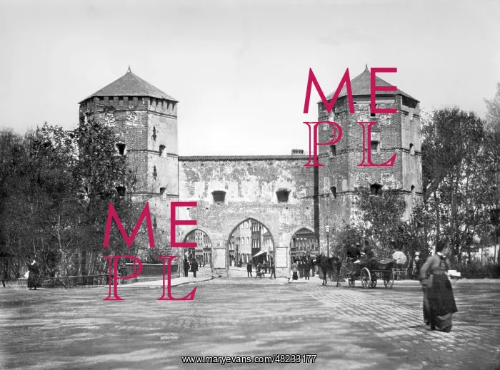 : Sendlinger Tor in Munich around 1900 : Sendlinger Tor in Munich around 1900
