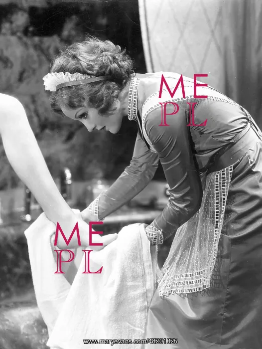 : Servant girl : Servant girl