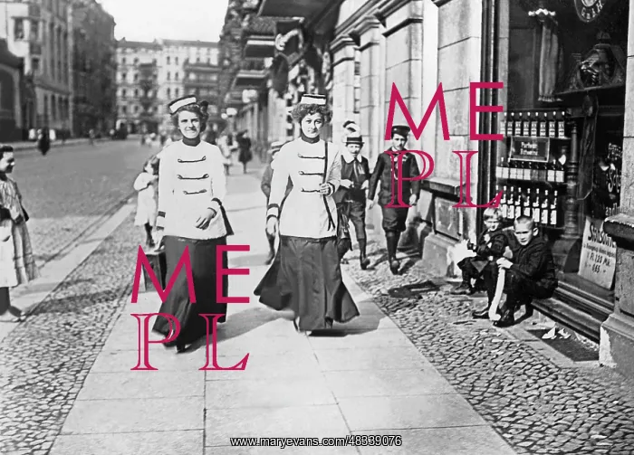 : Servant girl in Berlin, 1909 : Servant girl in Berlin, 1909