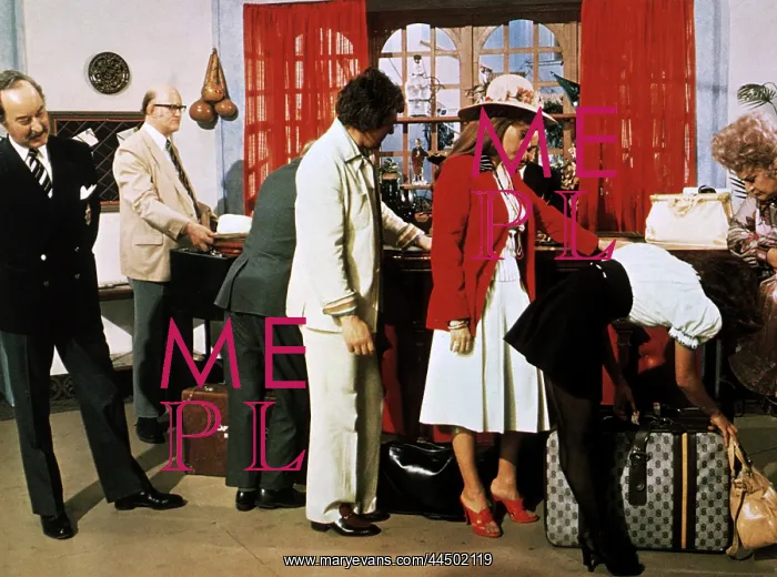 : Are You Being Served? (1977) : Are You Being Served? (1977)