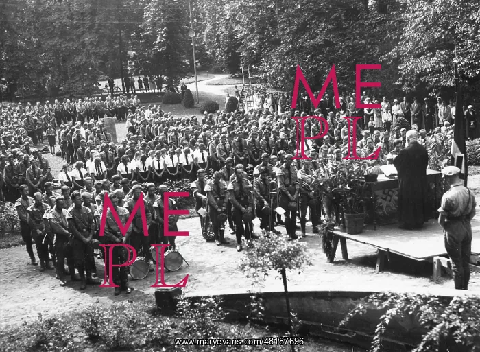 : Service at the Hitler Youth and BDM, 1933 : Service at the Hitler Youth and BDM, 1933