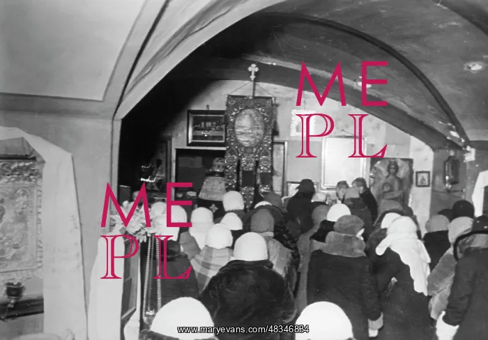 : Service in the occupied Gatchina, 1943 : Service in the occupied Gatchina, 1943