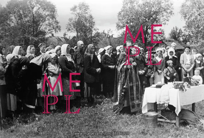 : Service in the occupied Gschatsk, 1942 : Service in the occupied Gschatsk, 1942