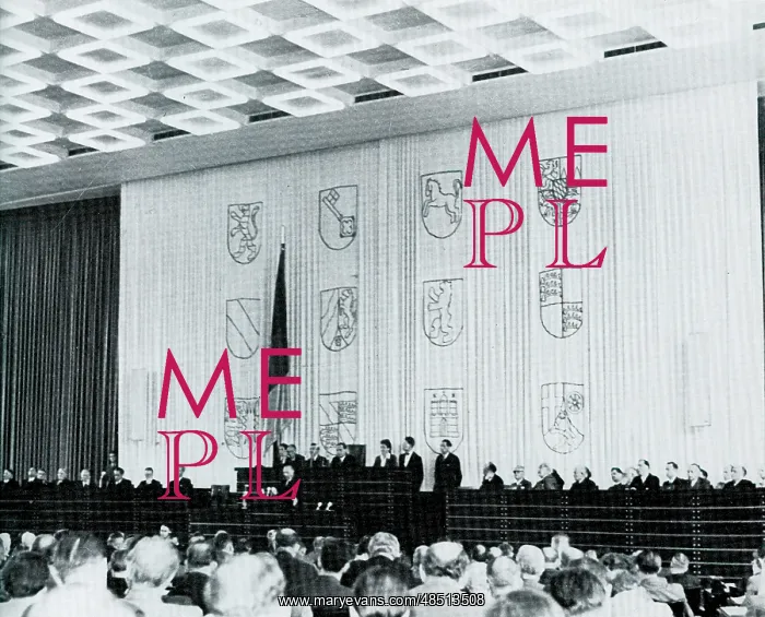 : Session of the German Parliament in 1949 addressed : Session of the German Parliament in 1949 addressed
