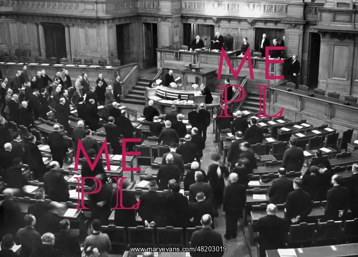 : Session of the Prussian Landtag, 1933 : Session of the Prussian Landtag, 1933