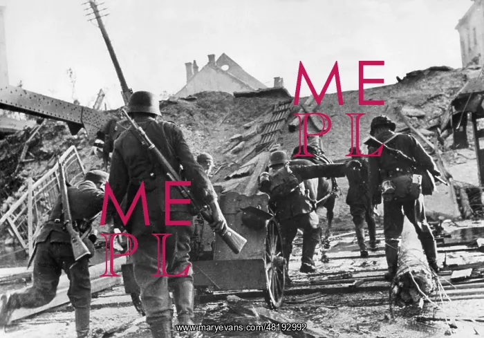 : Setting up of infantry guns in Soviet Latvia in 1944 : Setting up of infantry guns in Soviet Latvia in 1944