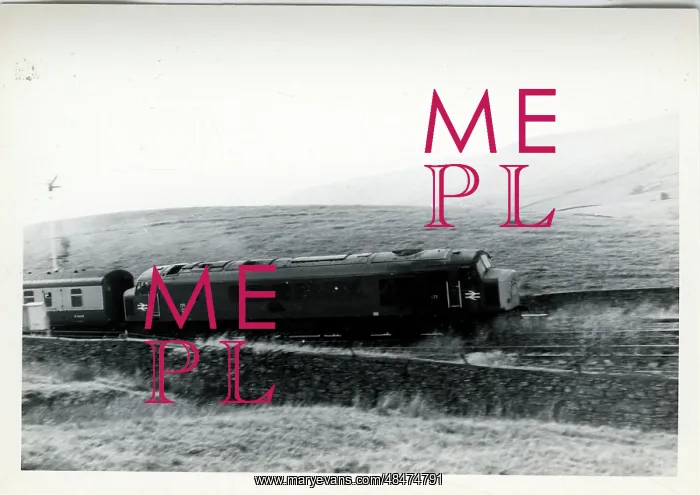 : Settle-Carlisle Railway - Passenger Train, Blea Moor, Yorksh : Settle-Carlisle Railway - Passenger Train, Blea Moor, Yorksh