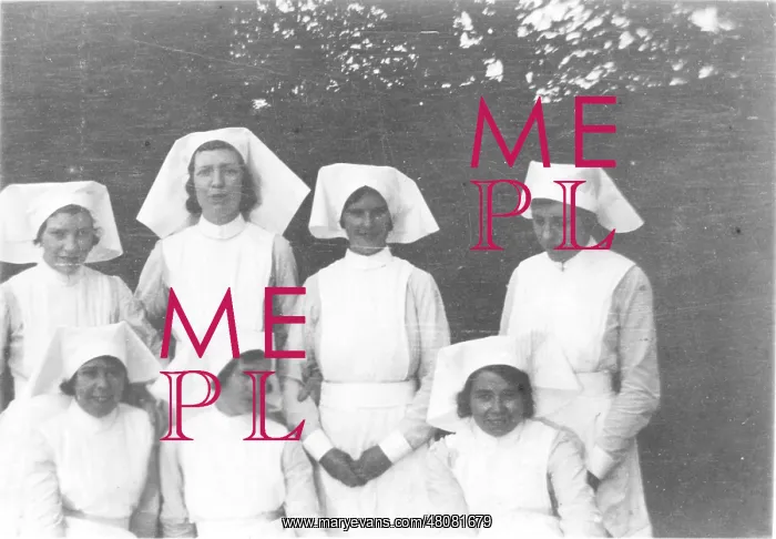 : Seven nurses in the grounds of Brook Fever Hospital : Seven nurses in the grounds of Brook Fever Hospital