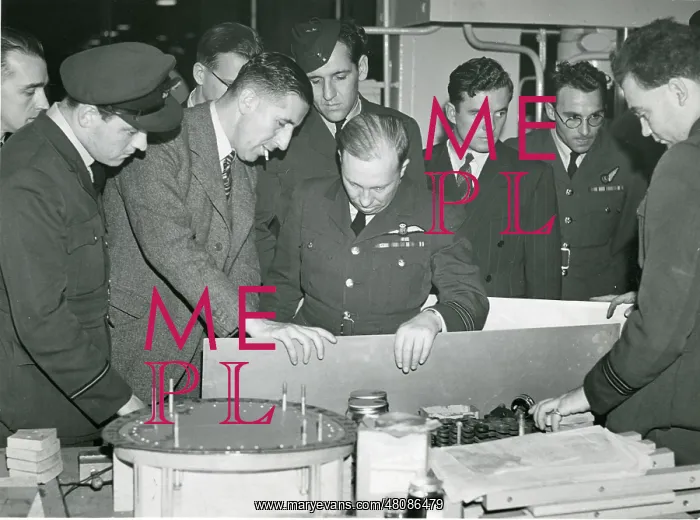 : Seventeen students on the seventh Test Pilots? Course a? : Seventeen students on the seventh Test Pilots? Course a?
