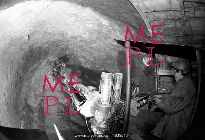 : Severomuysky Tunnel under construction, 1994 : Severomuysky Tunnel under construction, 1994