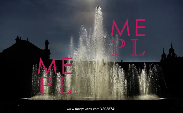 : Seville. Low angle view of Fountain, Plaza de Espana : Seville. Low angle view of Fountain, Plaza de Espana
