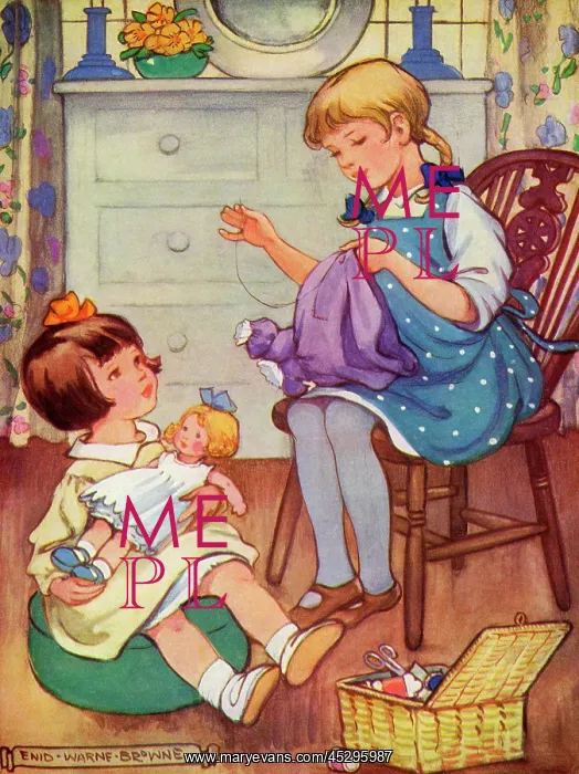 : Sewing dolly's dress : Sewing dolly's dress