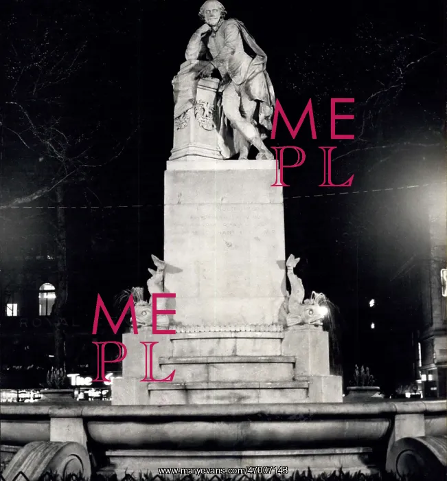 : Shakespeare statue, Leicester Square, London : Shakespeare statue, Leicester Square, London