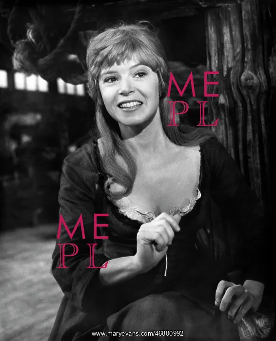 : Shani Wallis - Oliver! - celebrity : Shani Wallis - Oliver! - celebrity