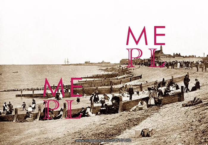  : Sheerness Promenade and beach early 1900s