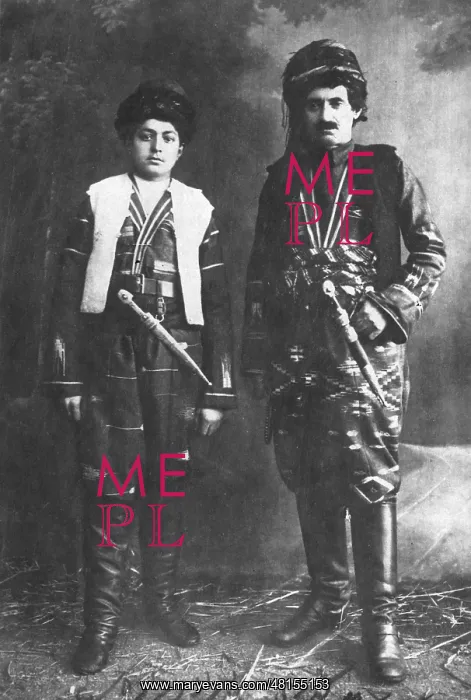 : Sheikh Said with his nephew : Sheikh Said with his nephew