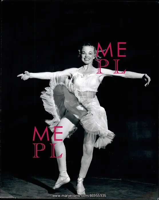 : Sheila O'Neill, young dancer, London : Sheila O'Neill, young dancer, London