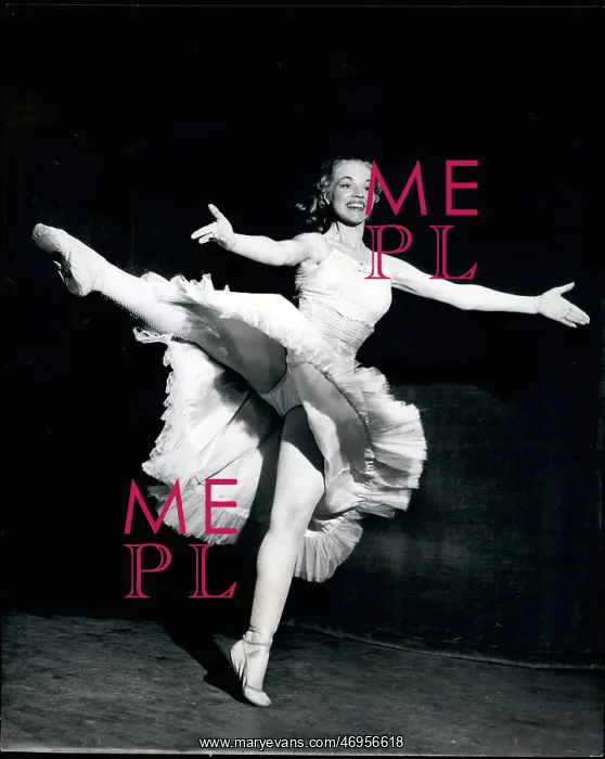 : Sheila O'Neill, young dancer, London : Sheila O'Neill, young dancer, London
