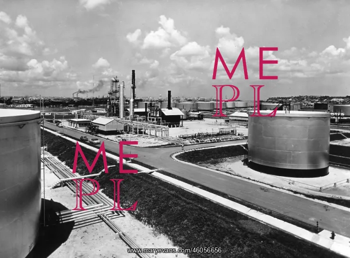  : Shell Oil Refinery in Cuba