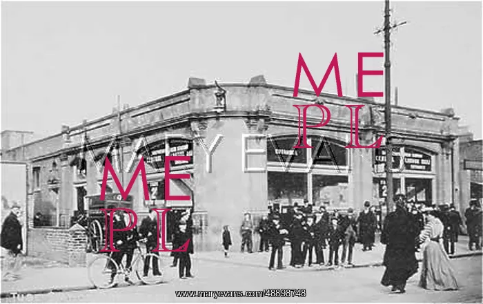  : SHEPHERDS BUSH STN