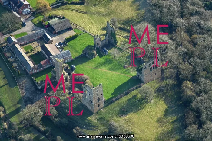  : Sheriff Hutton quadrangular castle, North Yorkshire