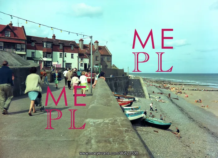 : Sheringham - The promenade and beach : Sheringham - The promenade and beach