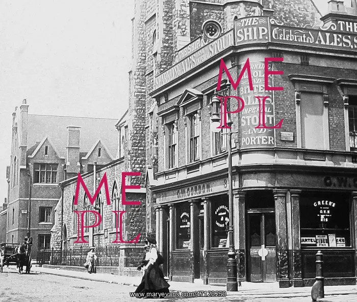  : The Ship, Shadwell, London