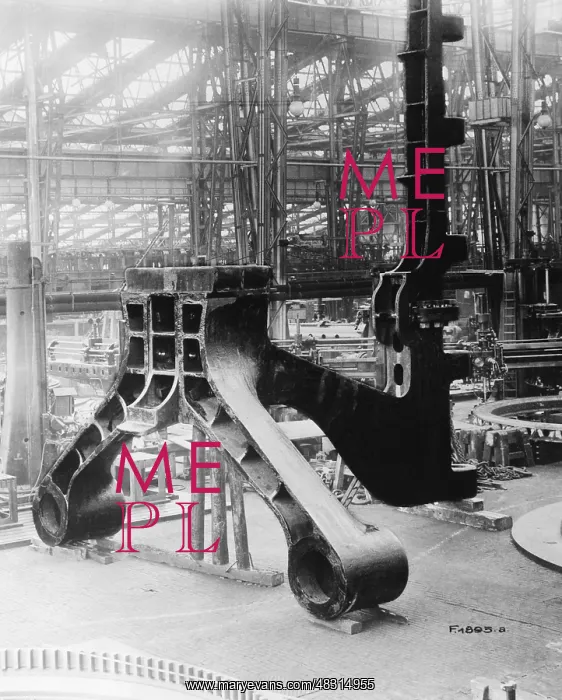 : Ship stern in a factory, ca. 1907 : Ship stern in a factory, ca. 1907