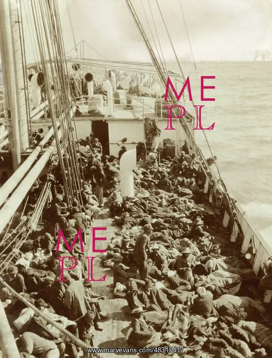: Ship with workers on board, 1910 : Ship with workers on board, 1910