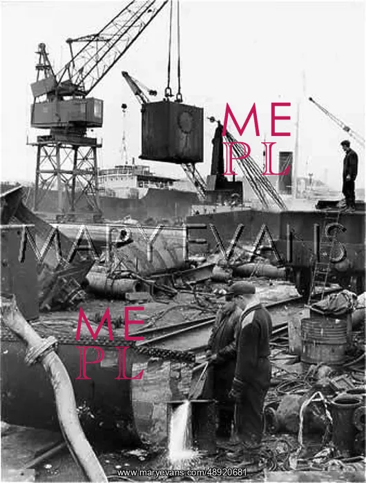 : SHIPBREAKING YARD : SHIPBREAKING YARD