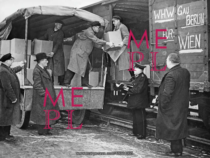 : Shipping of food parcels to Austria, 1938 : Shipping of food parcels to Austria, 1938