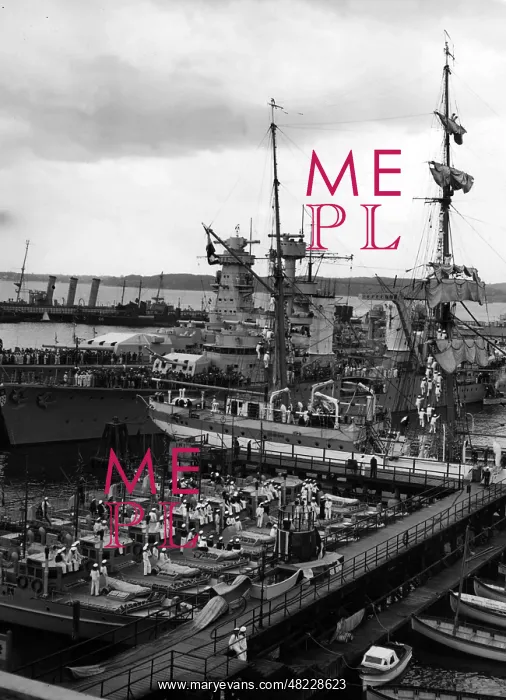: Ships of the Kriegsmarine in Kiel, 1935 : Ships of the Kriegsmarine in Kiel, 1935