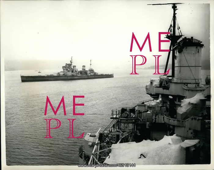 : Ships on the River Clyde, ready for the breakers yard : Ships on the River Clyde, ready for the breakers yard