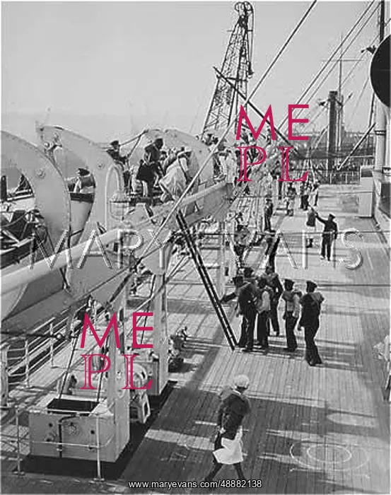 : SHIPWRECK DRILL 1932 : SHIPWRECK DRILL 1932
