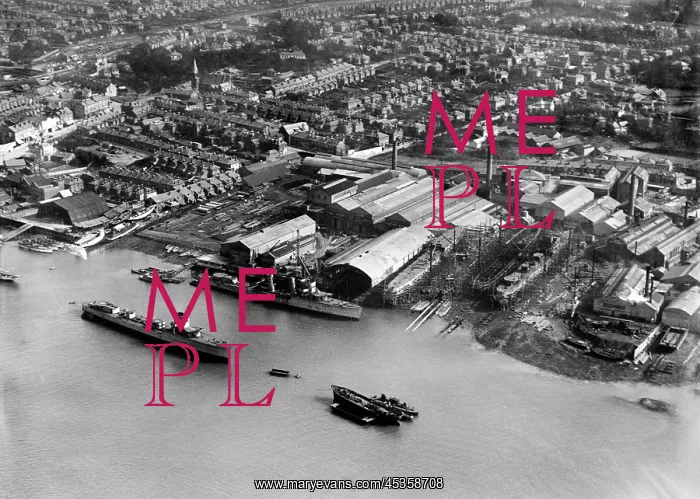 : Shipyard at Southampton : Shipyard at Southampton