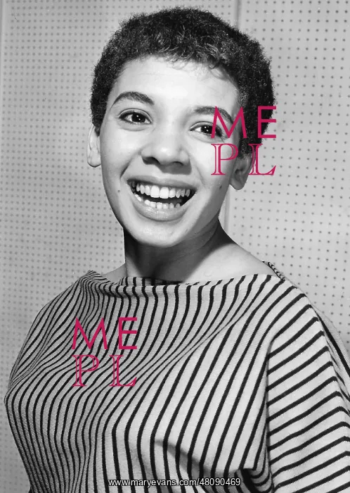 : Shirley Bassey : Shirley Bassey