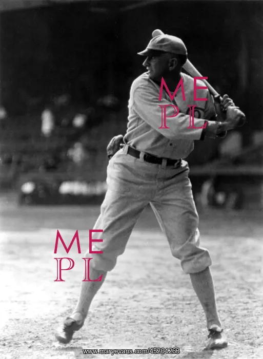 : Shoeless Joe Jackson, batting practice, ? : Shoeless Joe Jackson, batting practice, ?