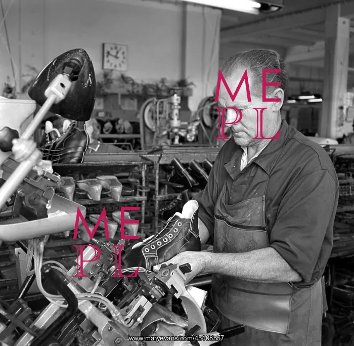  : Shoemaker - shoes