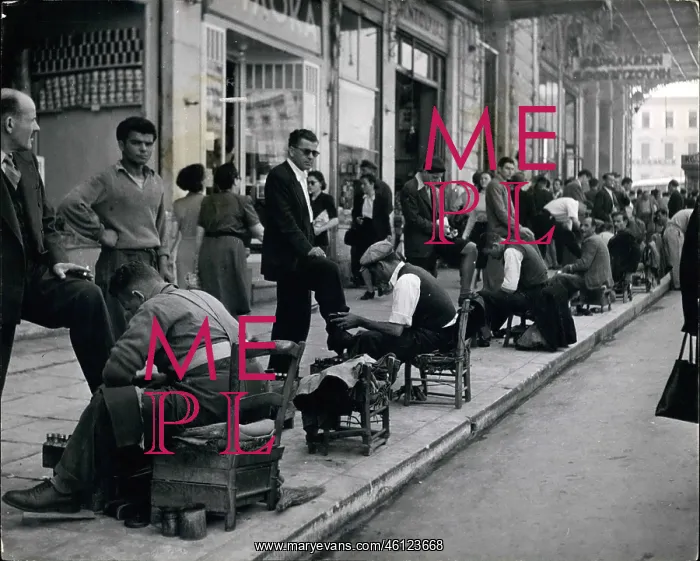 : Shoeshine row in Athens : Shoeshine row in Athens