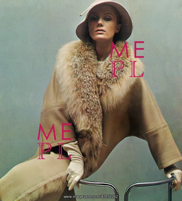 : Shoot for Jaeger - long tan fur overcat and stylish hat : Shoot for Jaeger - long tan fur overcat and stylish hat