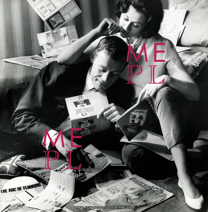  : Shoot for Woman's Own - Couple looking through magazines