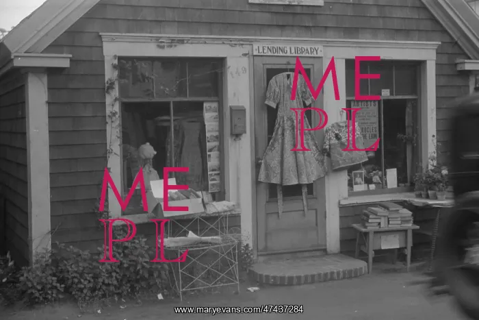 : Shop front : Shop front