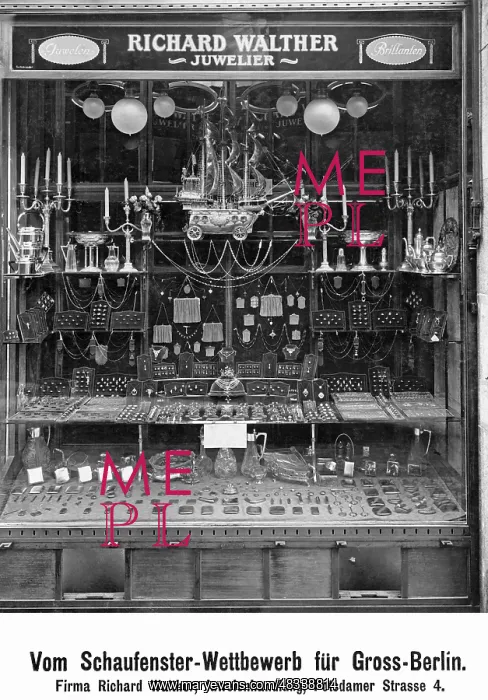 : Shop window in Berlin, 1909 : Shop window in Berlin, 1909