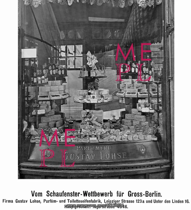 : Shop window in Berlin, 1909 : Shop window in Berlin, 1909