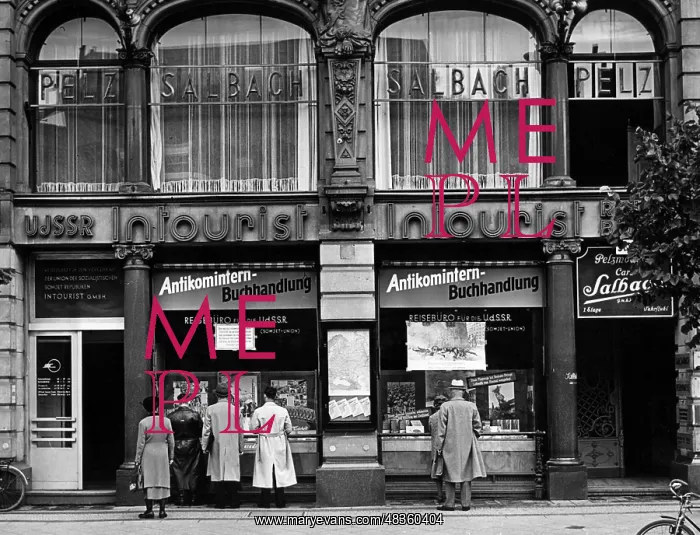 : Shop window of Intourist, 1941 : Shop window of Intourist, 1941