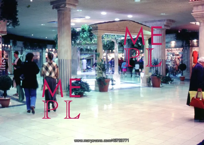 : Shopping mall, Birmingham : Shopping mall, Birmingham