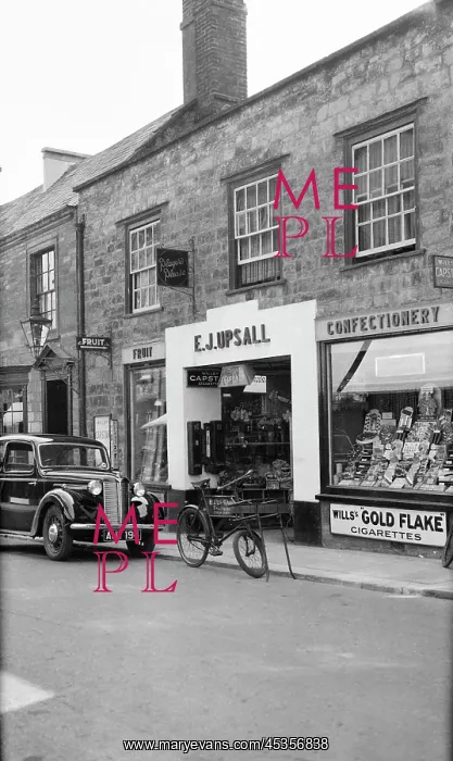 : Shopping in Sherborne : Shopping in Sherborne