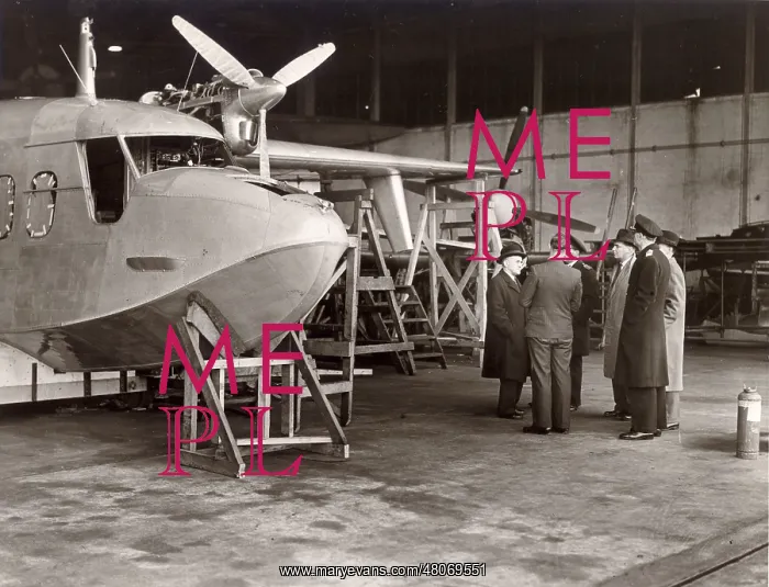 : Short SA6 Sealand in the hangar : Short SA6 Sealand in the hangar