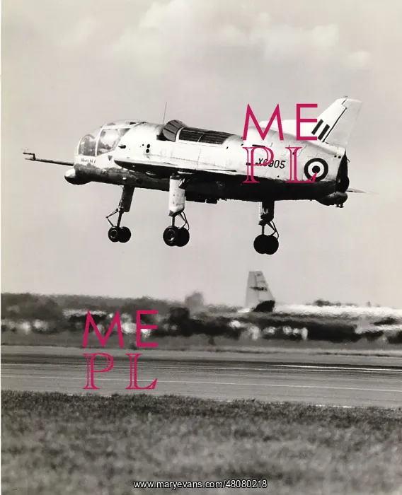  : Short SC1 XG905 in the hover