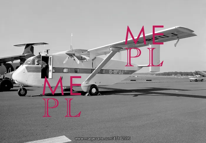 : Short Skyvan 3M-100 G-BFUJ : Short Skyvan 3M-100 G-BFUJ